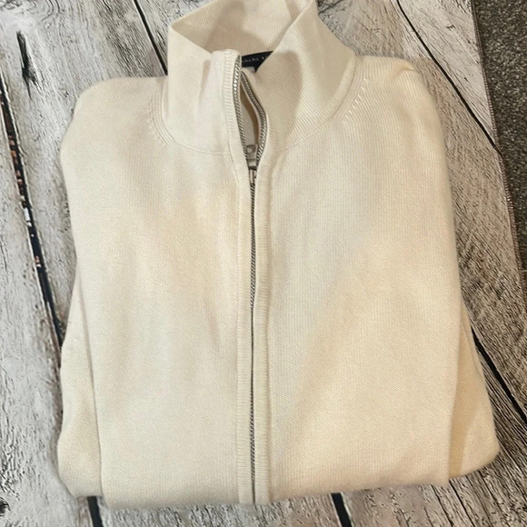SOLD!! Women’s BR oversized cream full zip up mock neck sweater L - Picture 2 of 4